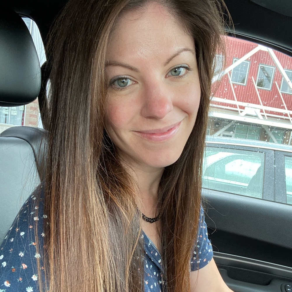 Meet your Posher, Lauren marie